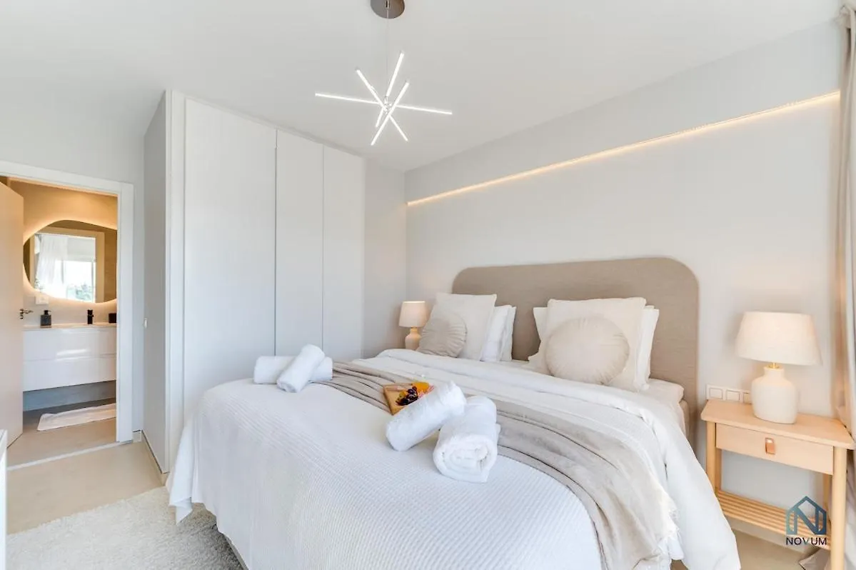 Newly Renovated Sunlit 3Bdrm Apt With Stunning Views Marbella 0*,