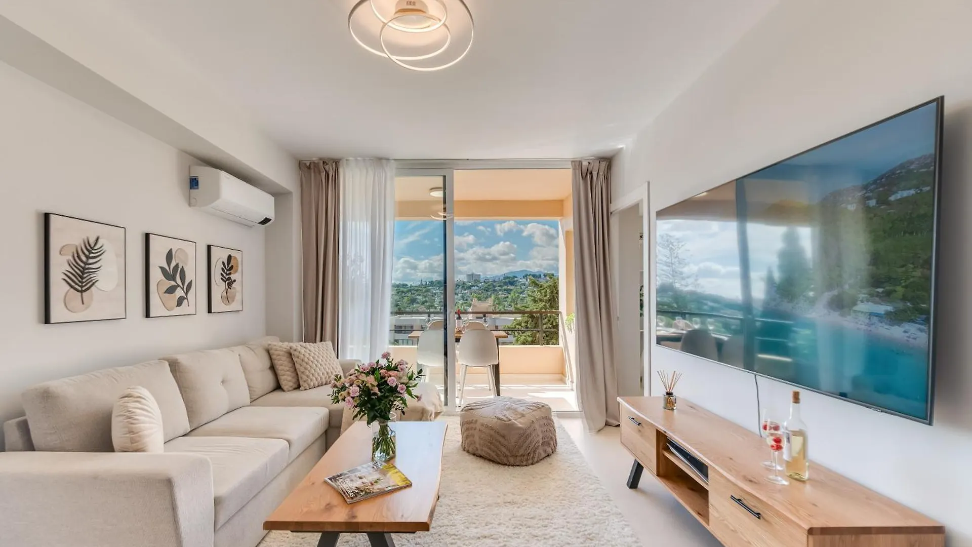 Newly Renovated Sunlit 3Bdrm Apt With Stunning Views Marbella