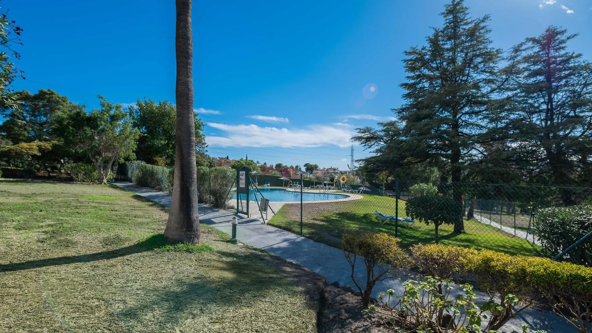 Newly Renovated Sunlit 3Bdrm Apt With Stunning Views Marbella 0*,  Spanje