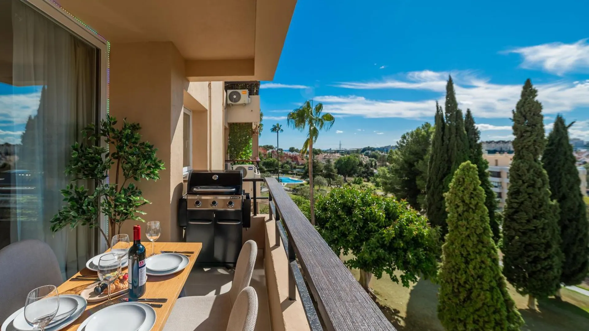 Appartement Newly Renovated Sunlit 3Bdrm Apt With Stunning Views Marbella