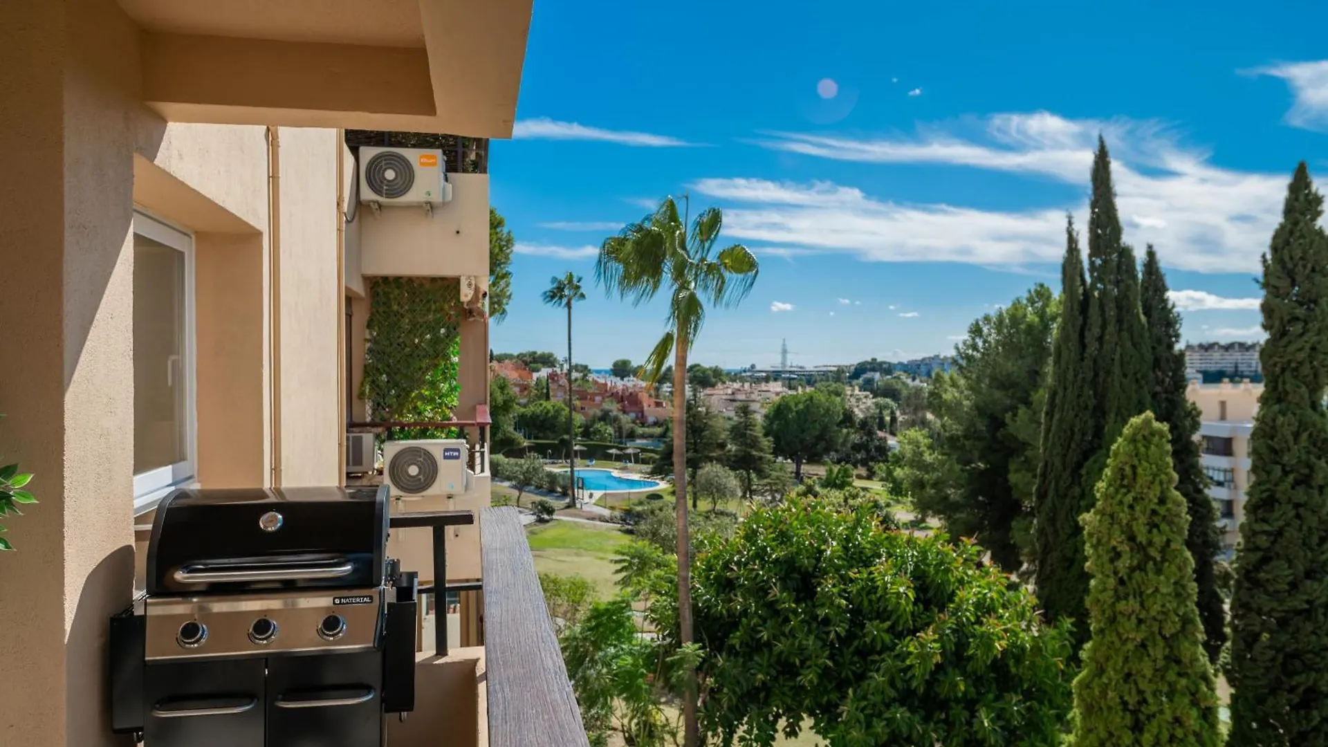Appartement Newly Renovated Sunlit 3Bdrm Apt With Stunning Views Marbella