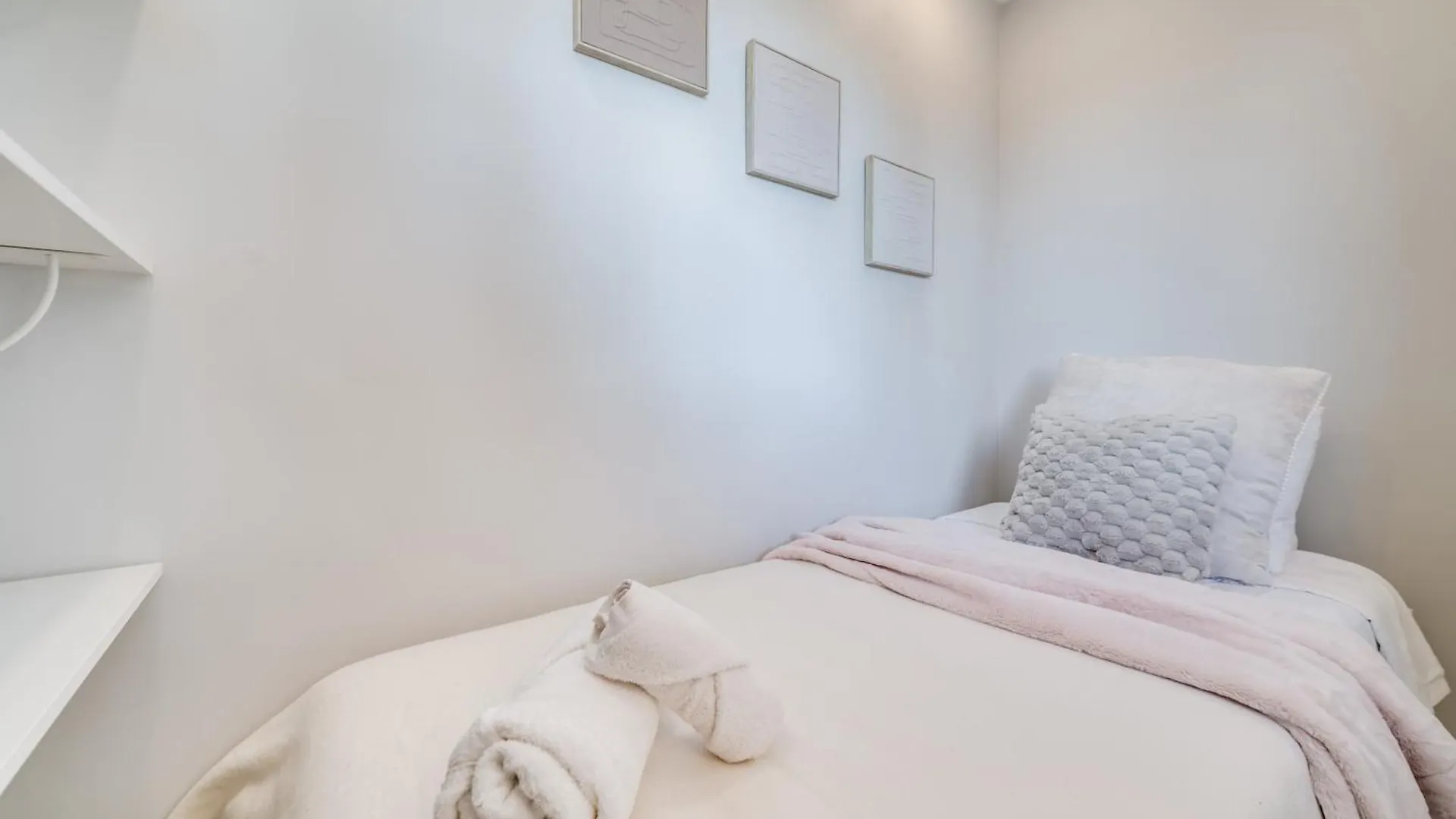 Newly Renovated Sunlit 3Bdrm Apt With Stunning Views Marbella